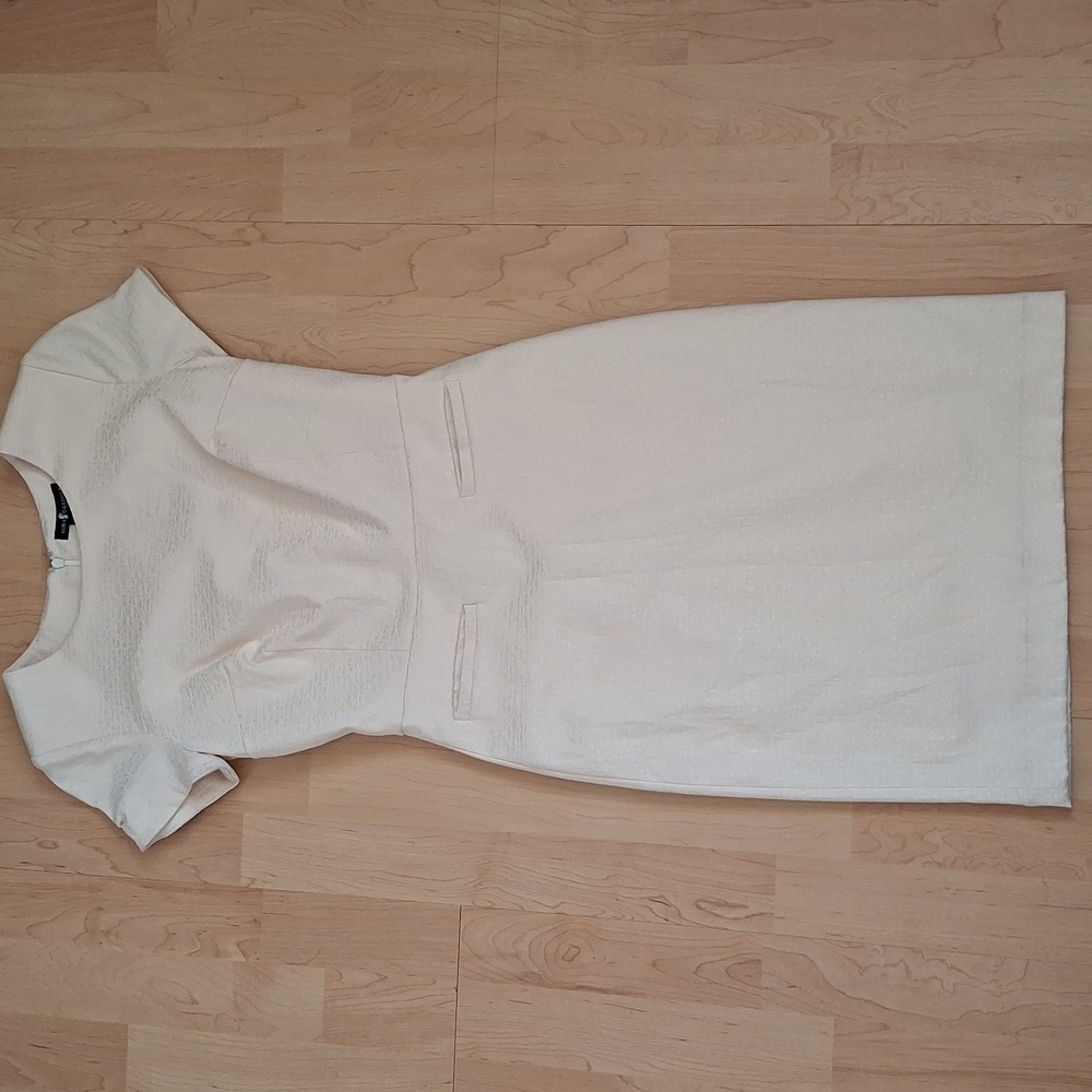 NWT Nora Gardner Cream Jacquard Pale Yellow Knee Length Short Sleeve Dress Sz 2